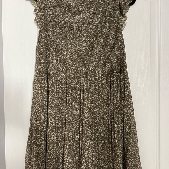 Aritzia daydreamer dress - Picture 3 of 5